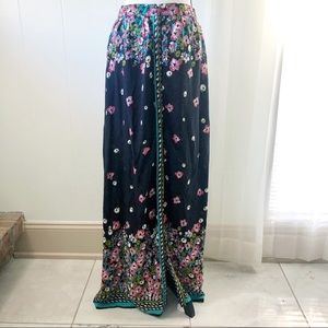 LoveRiche Blue Trim Floral Print Slit Maxi Skirt